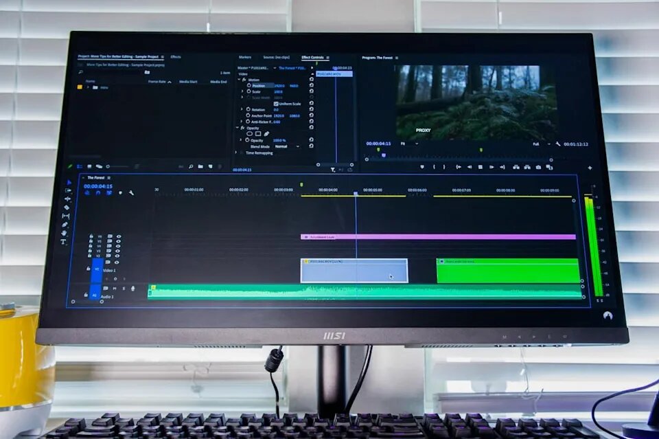 Modern-Monitor-Elevates